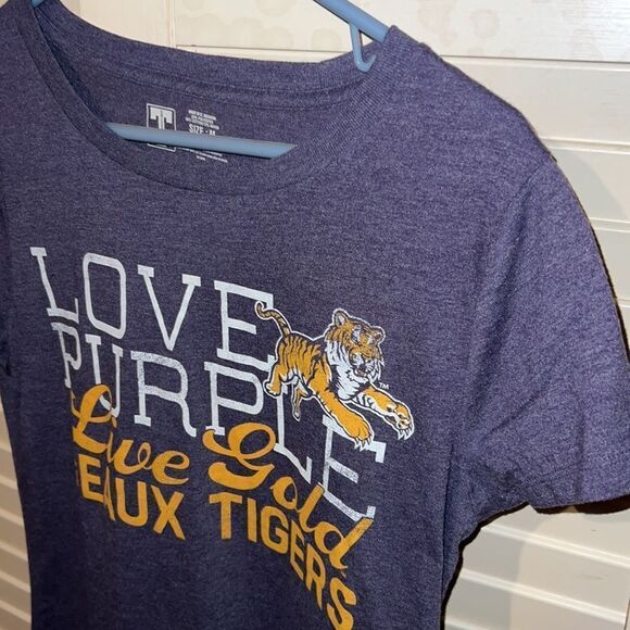 University T-shirts LSU Tigers graphic T-shirt size medium - Picture 3 of 5